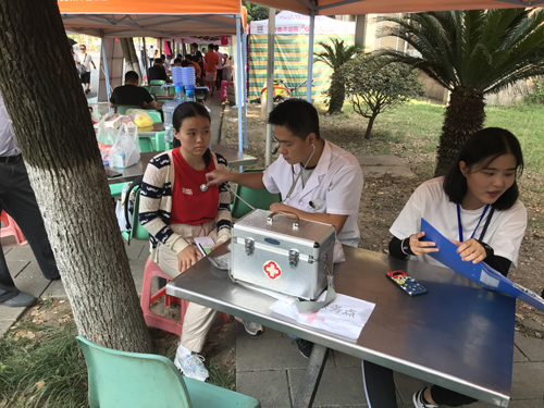 IE浏览器中点击图片可全屏显示